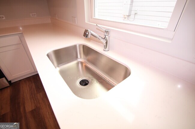 Building Photo - 99 Cambium Cir