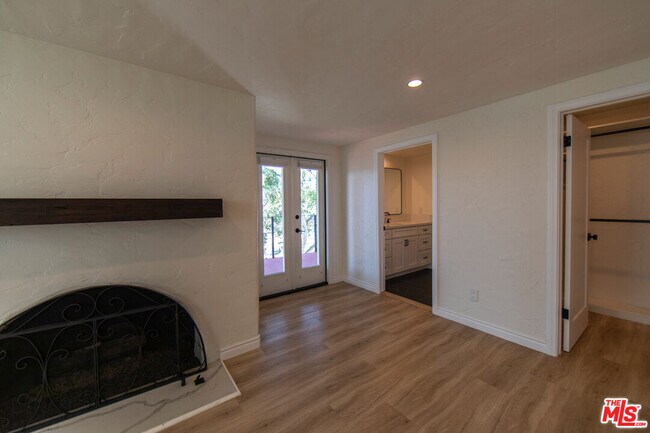 Building Photo - 8351 Zitola Terrace