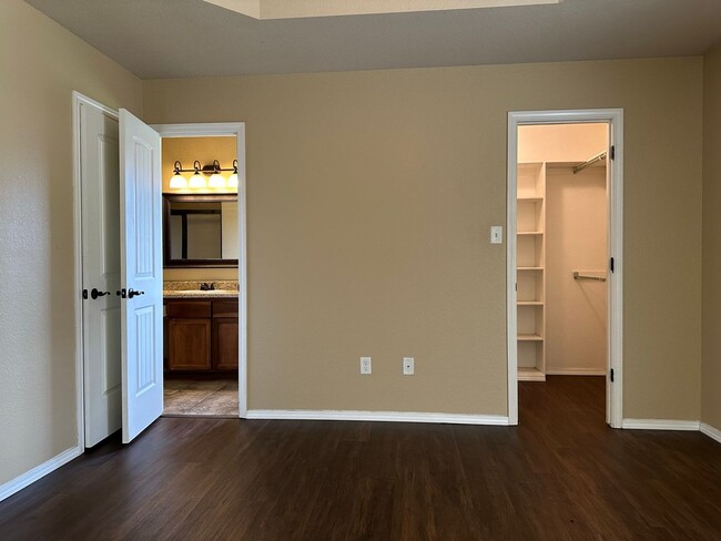 Building Photo - Beautiful Living: 3 Bed, 2 Bath Home with ...