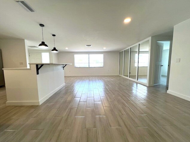 Building Photo - Beautiful 3/2 house in Gulf Harbor
