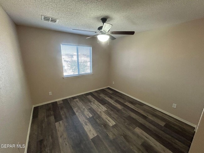 Building Photo - 12857 Little Misty Ln