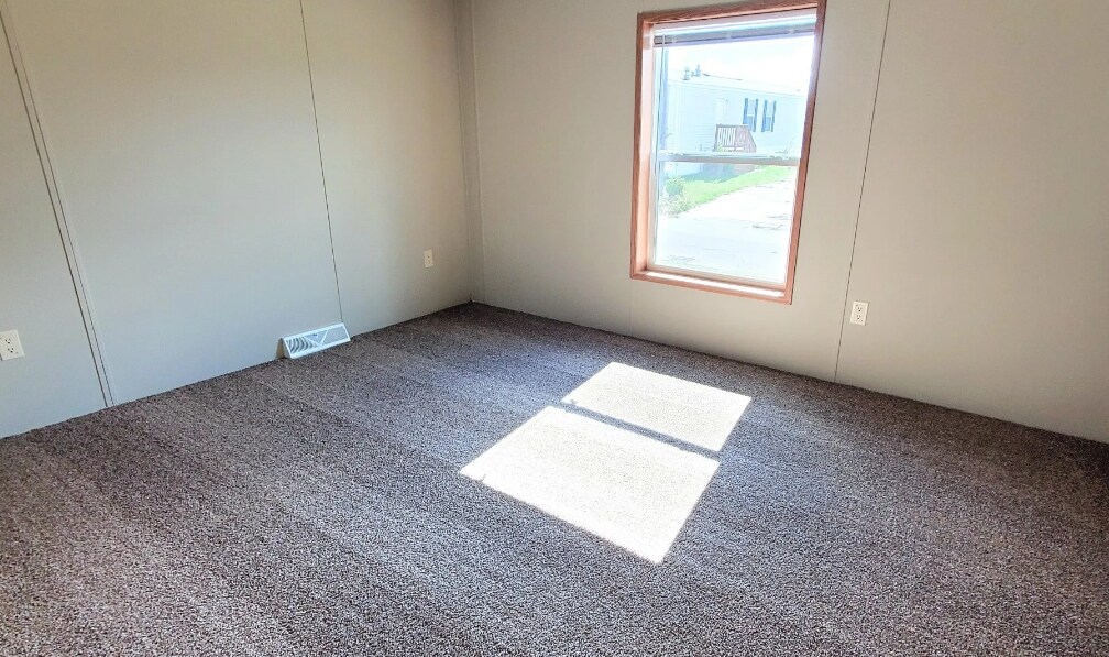 Building Photo - 9486 Lighthouse Dr