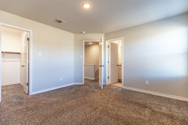 Building Photo - 6265 Eddie Way