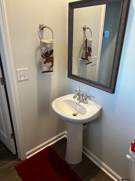 Building Photo - 5336 Black Oak Ct