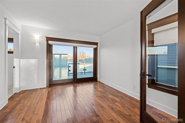 Building Photo - 360 Garfield St