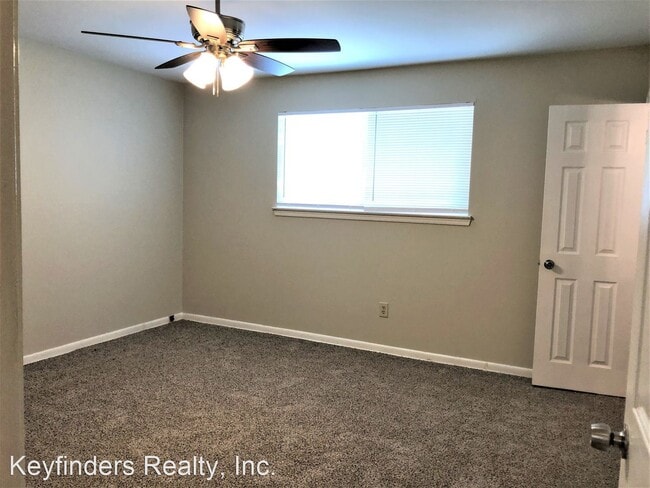 Building Photo - 4 br, 2 bath House - 2860 Donald Drive