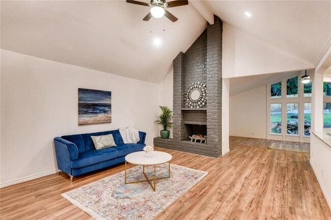 Building Photo - 11639 River Oaks Trail