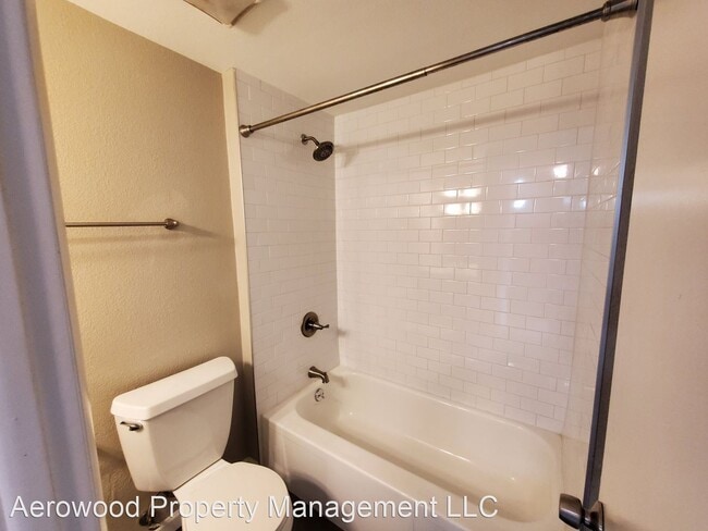 Building Photo - 3 br, 2 bath House - 5608 S Lowell Street
