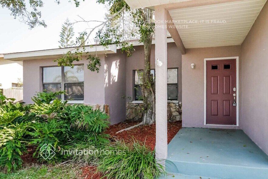 Building Photo - 12783 Pineway Dr