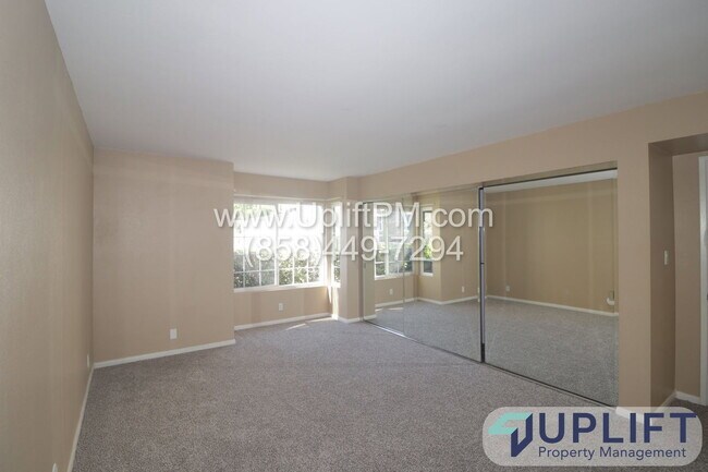 Building Photo - 5883 Mt Alifan Dr