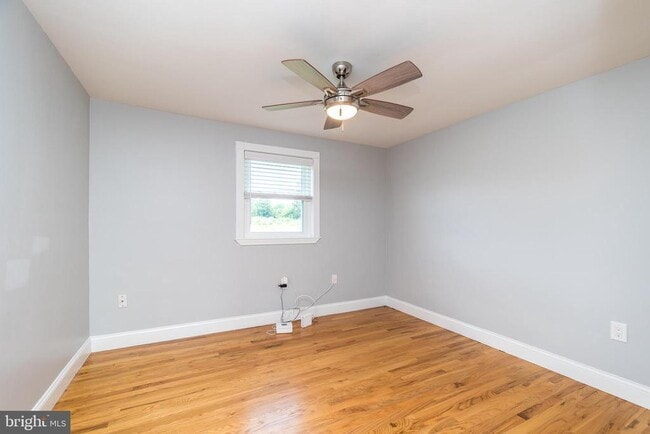 Building Photo - 402 Layfield Rd