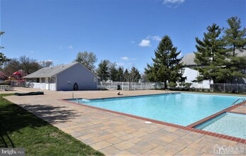 Building Photo - 1018 Aspen Dr