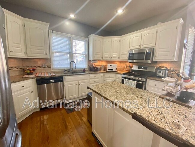 Building Photo - 14117 Parkhill Ln
