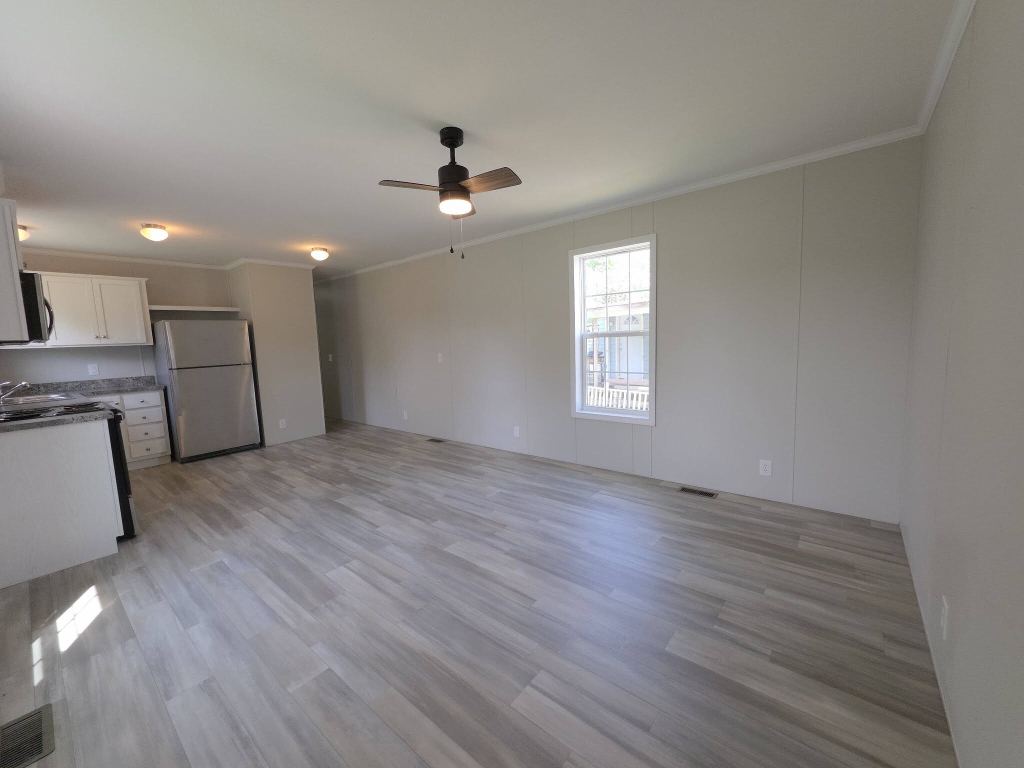 Building Photo - 1324 W Harbour Unit 157