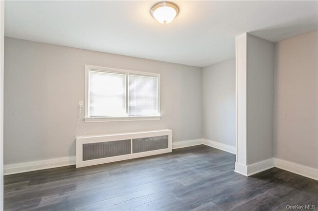 Building Photo - 156 Bellevue Pl