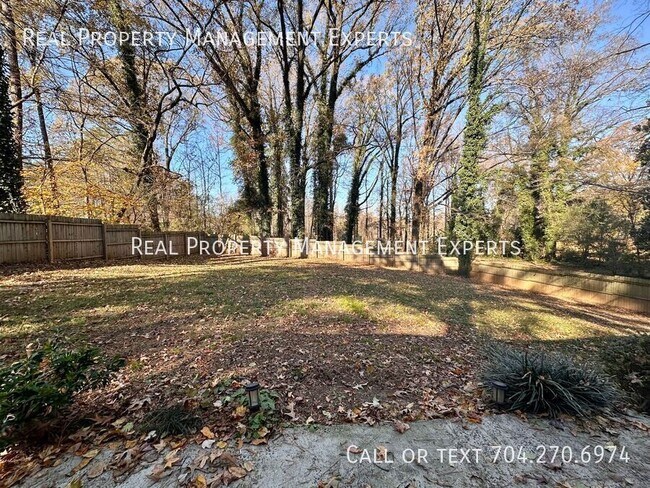 Building Photo - 4209 Kitty Dr