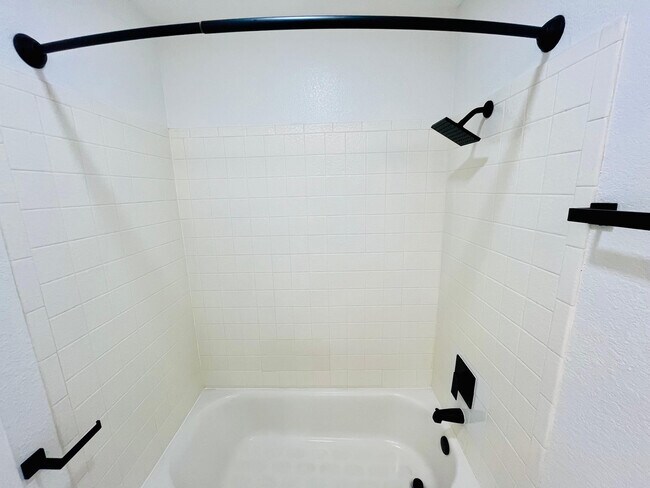 Building Photo - 1532 Michelle Ave