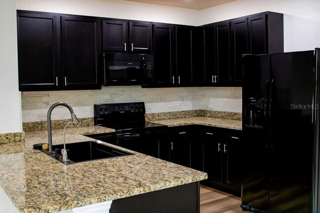 Building Photo - 8089 Pelican Reed Cir