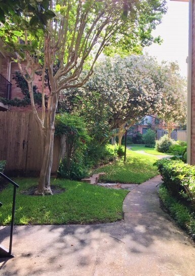 Building Photo - 1601 S Shepherd Dr