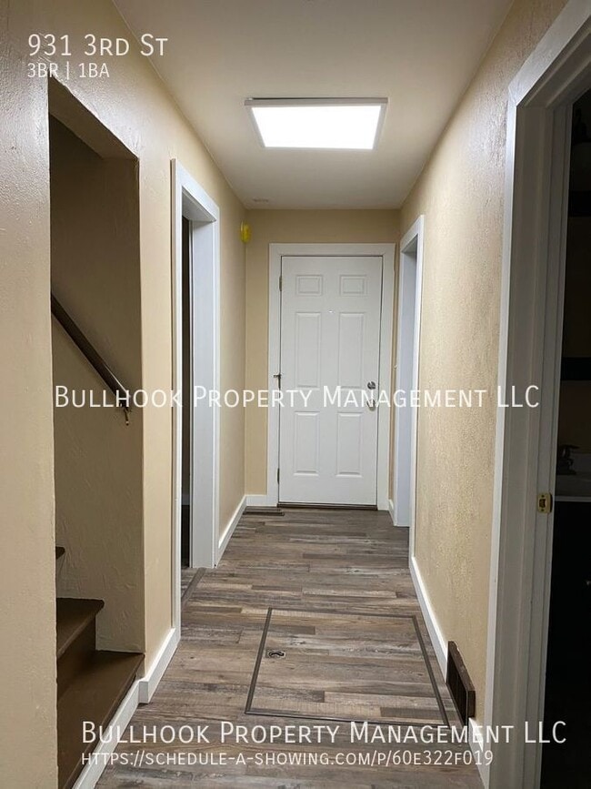 Building Photo - 931 3rd St