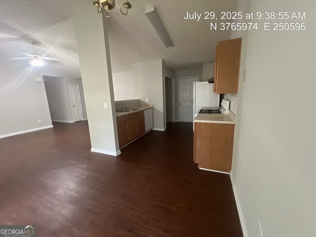 Building Photo - 413 Shenandoah Ct