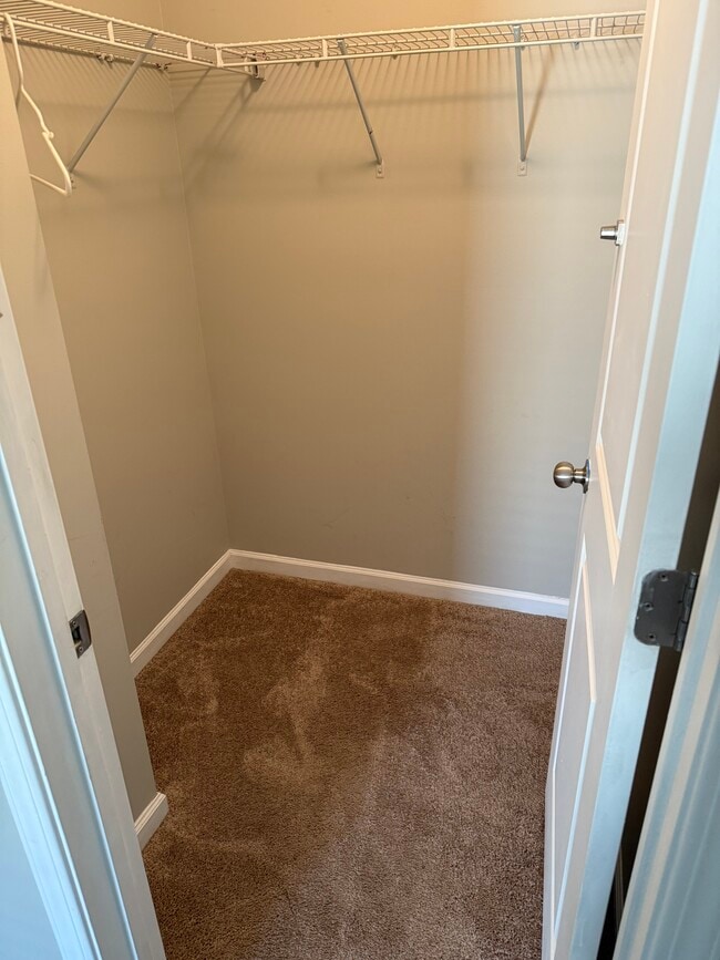 Building Photo - 536 Sansberry Dr