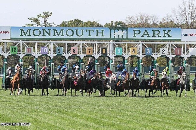 Building Photo - 14 Hialeah