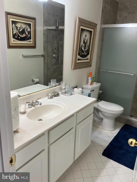 Building Photo - 913 Pleasant Dr