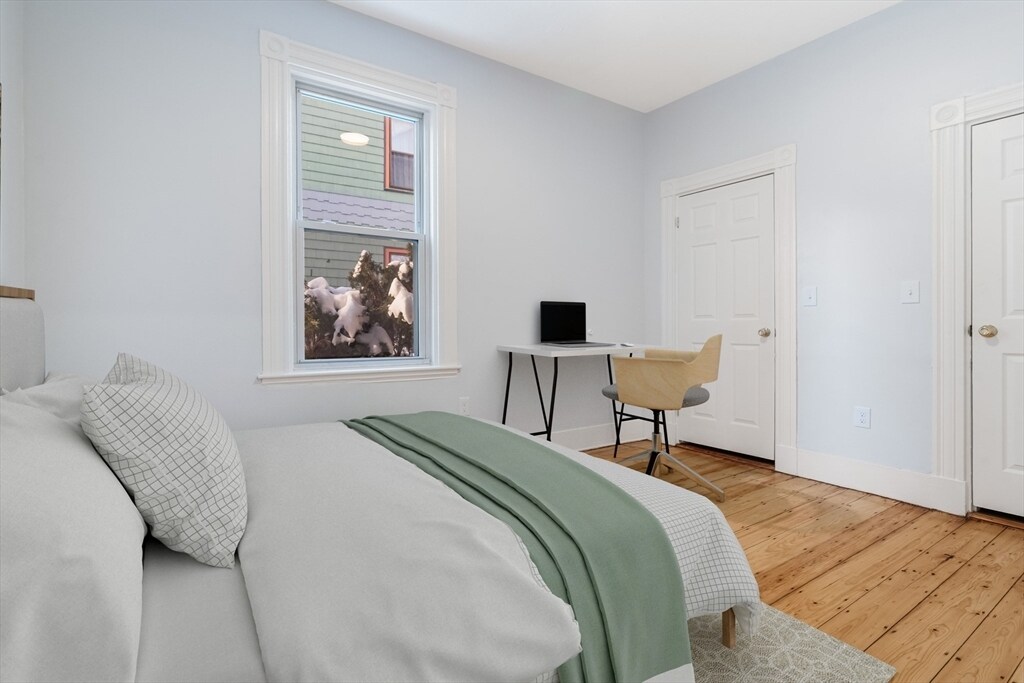 Building Photo - 135 Paul Gore St