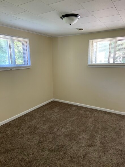 Building Photo - 29819 Meadow Dr