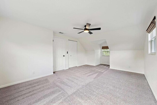 Building Photo - 11828 171st Ln N