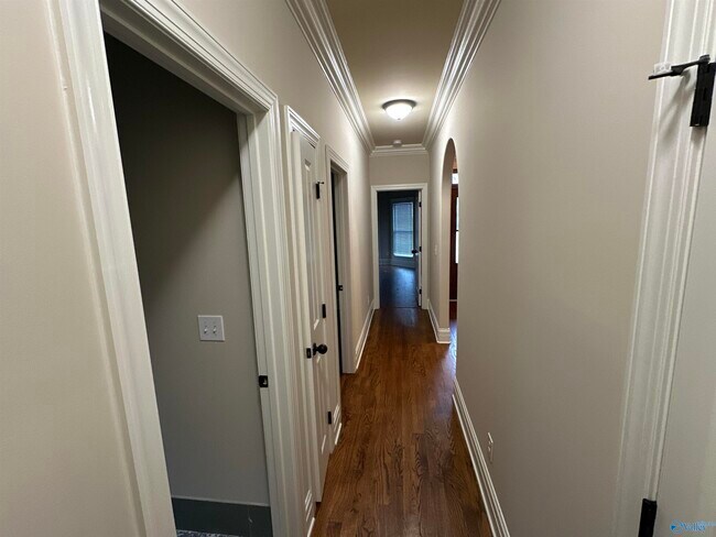 Building Photo - 6 Walnut Cove Blvd SW