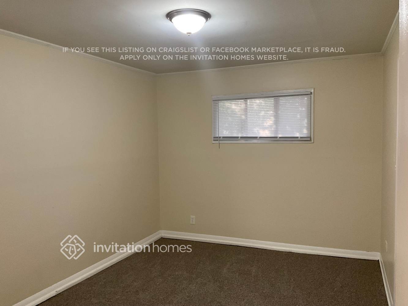 Building Photo - 113 Nashua St