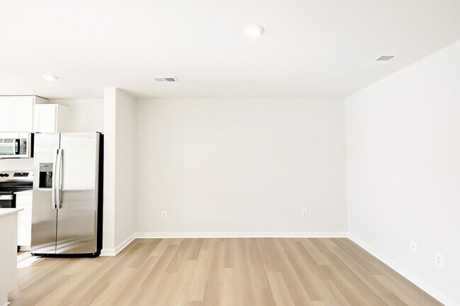 Building Photo - New Dog-Friendly Greene Co Townhome - Be The First To Live Here!