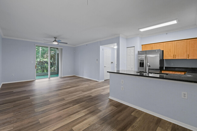 Building Photo - 6565 Emerald Dunes Dr