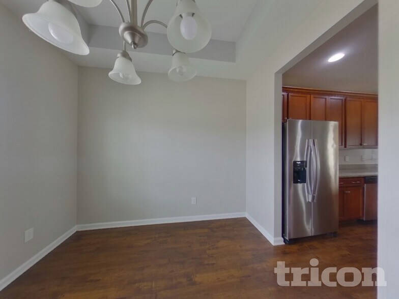 Building Photo - 812 Ellyson Dr