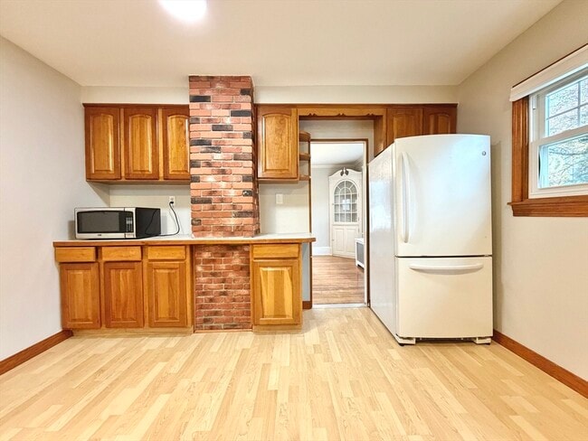 Building Photo - 28 Howard St