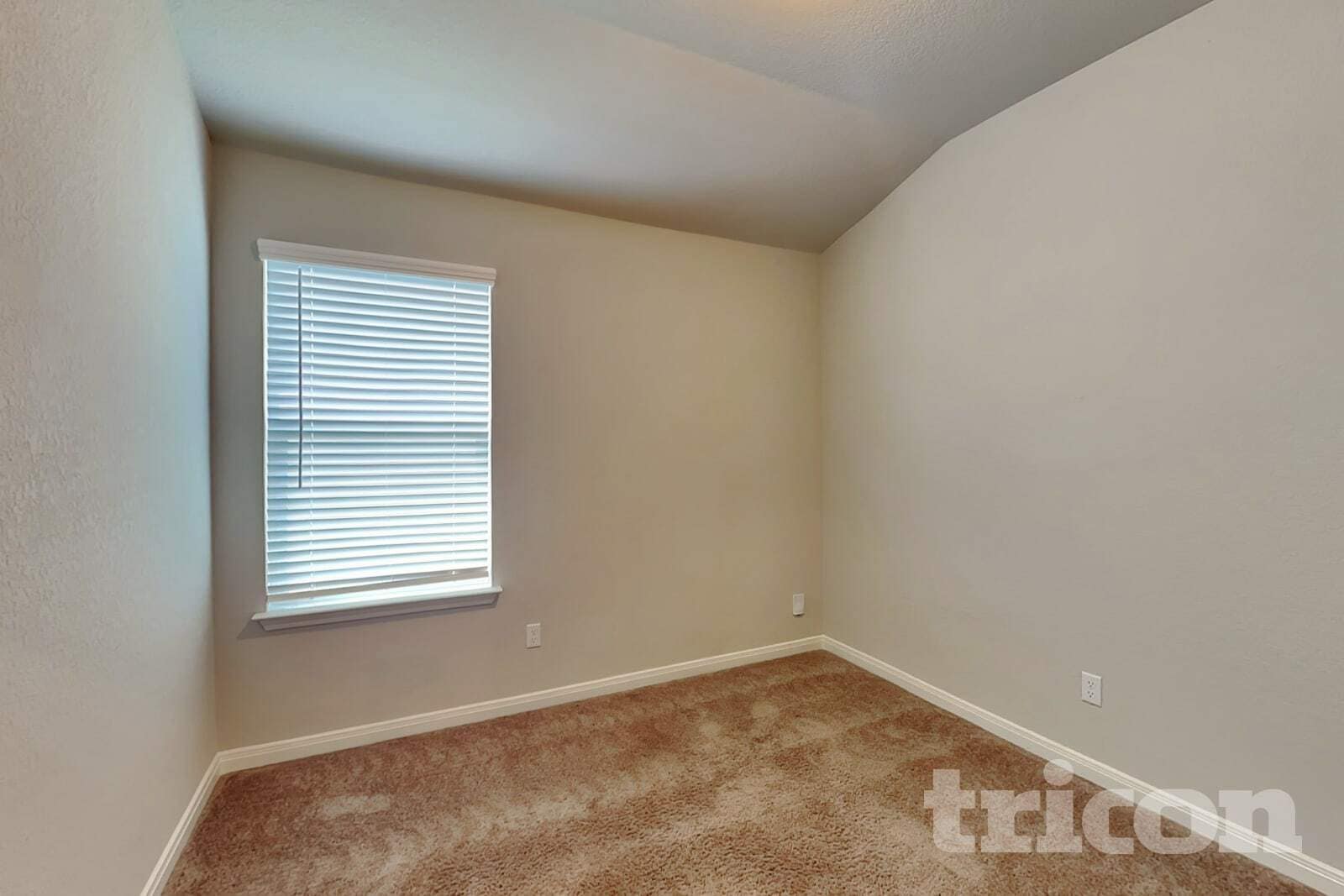 Building Photo - 5811 Zoey Wy