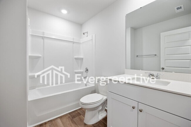 Building Photo - 1235 English Oaks St