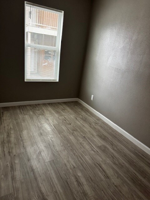 Building Photo - 1510 E Hattie St