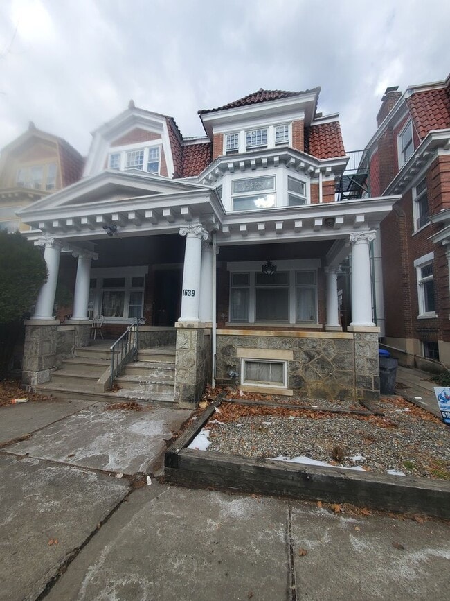 Building Photo - 1639 W Turner St