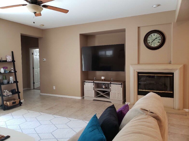 Building Photo - 2521 Pastis Ct