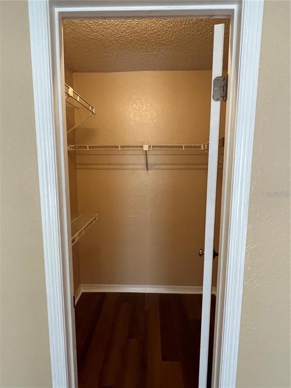 Building Photo - 3032 Antique Oaks Cir