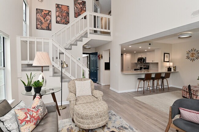Building Photo - 9477 Aberdare Dr