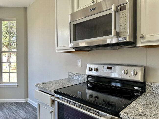 Building Photo - 9839 Brawley Ln