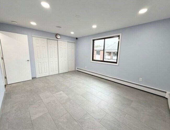 Building Photo - 50 Colonial Dr