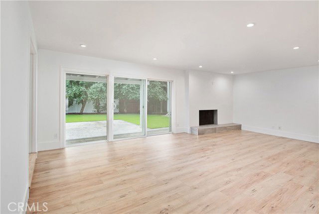 Building Photo - 19366 Citronia St