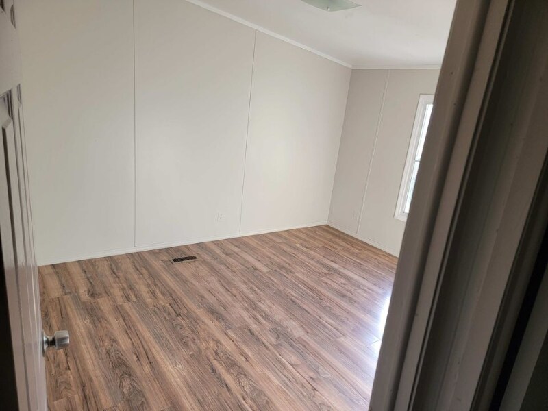 Building Photo - 8424 Bloomwood Dr