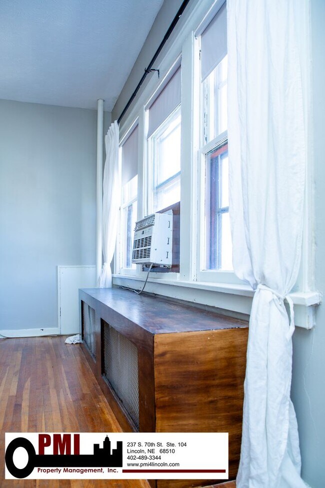 Building Photo - 1630 H St