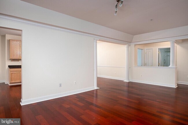 Building Photo - 5920 Great Star Dr